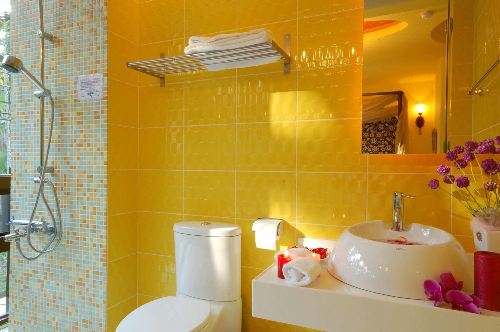 Full House Bed And Breakfast Nantou Экстерьер фото